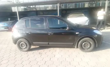 Renault Sandero 2013 года за 3 000 000 тг. в Караганда фото 4