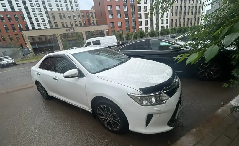 Toyota Camry 2015 года за 11 500 000 тг. в Астана