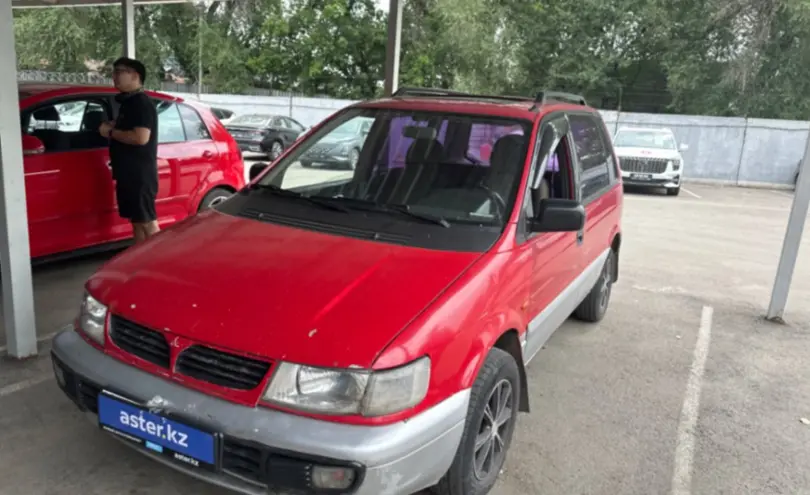 Mitsubishi Space Runner 1997 года за 800 000 тг. в Алматы
