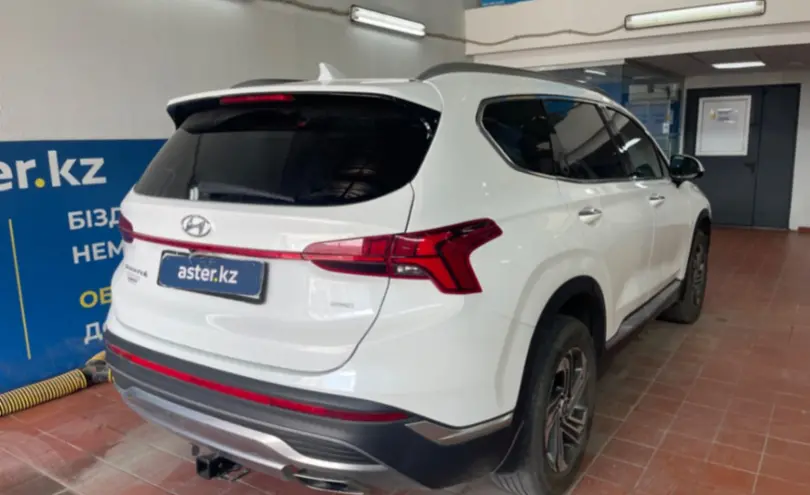 Hyundai Santa Fe 2021 года за 15 000 000 тг. в Астана фото 5
