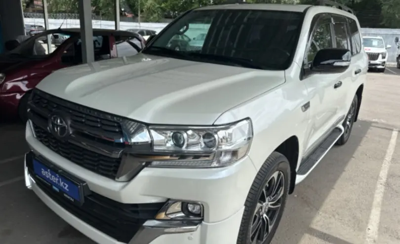 Toyota Land Cruiser 2020 года за 40 000 000 тг. в Алматы