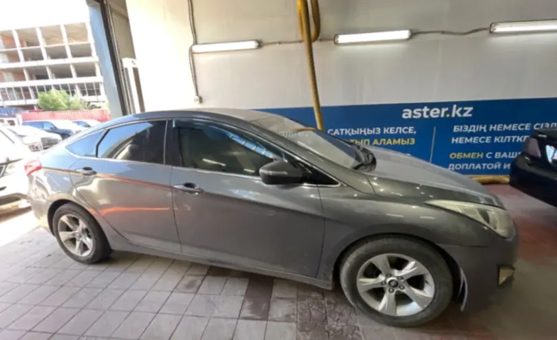 Hyundai i40 2012 года за 5 000 000 тг. в Астана фото 4