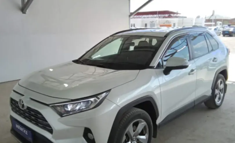 Toyota RAV4 2020 года за 13 000 000 тг. в Кызылорда