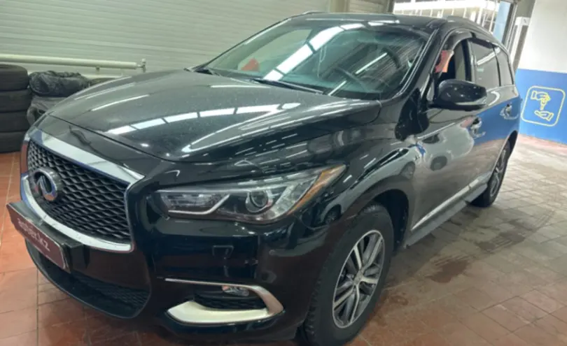 Infiniti QX60 2017 года за 14 500 000 тг. в Астана
