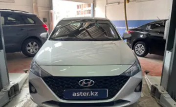 Hyundai Accent 2020 года за 6 200 000 тг. в Астана фото 2