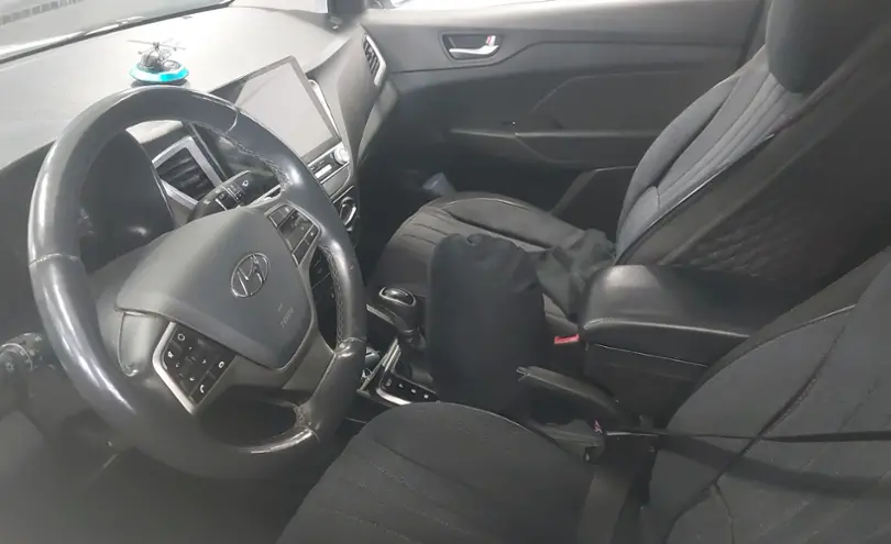 Hyundai Accent 2019 года за 7 000 000 тг. в Астана фото 5