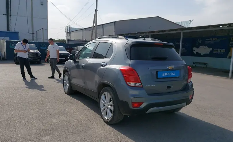 Chevrolet Tracker 2020 года за 8 000 000 тг. в Шымкент фото 4