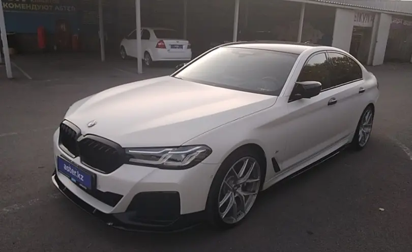 BMW 5 серии 2022 года за 38 000 000 тг. в Алматы