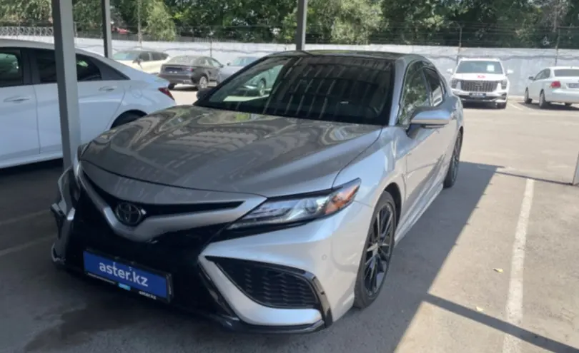 Toyota Camry 2022 года за 14 500 000 тг. в Алматы