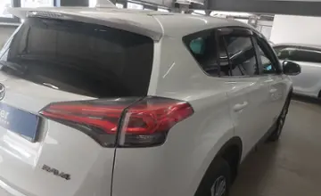 Toyota RAV4 2019 года за 14 500 000 тг. в Астана фото 3