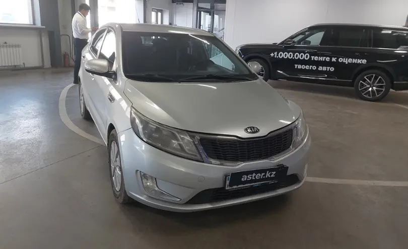 Kia Rio 2014 года за 5 000 000 тг. в Астана фото 2