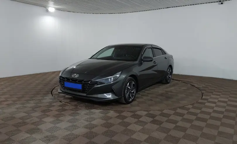 Hyundai Elantra 2023 года за 10 390 000 тг. в Шымкент
