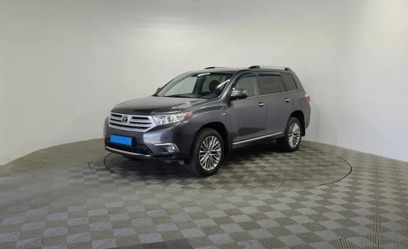 Toyota Highlander 2013 года за 12 990 000 тг. в Алматы