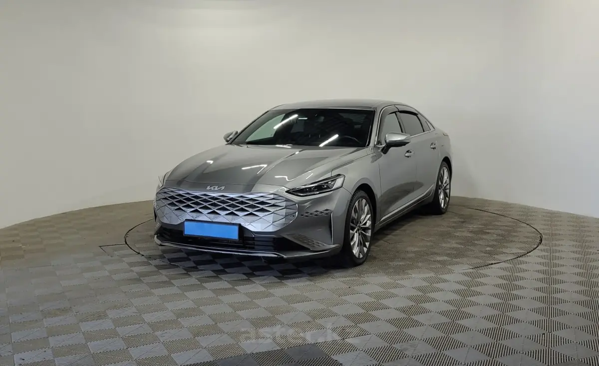 2021 Kia K8