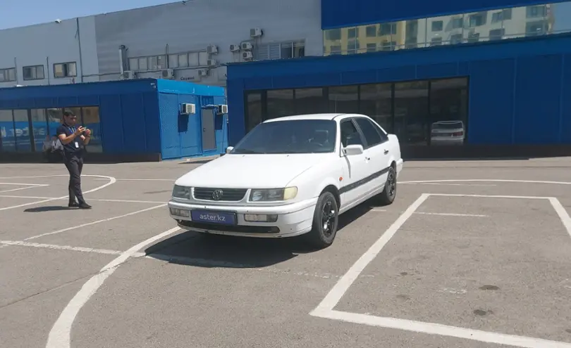 Volkswagen Passat 1994 года за 890 000 тг. в Алматы