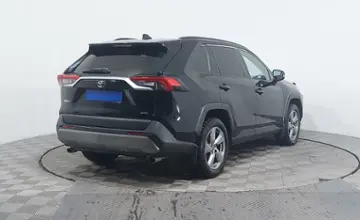 Toyota RAV4 2021 года за 13 550 000 тг. в Астана