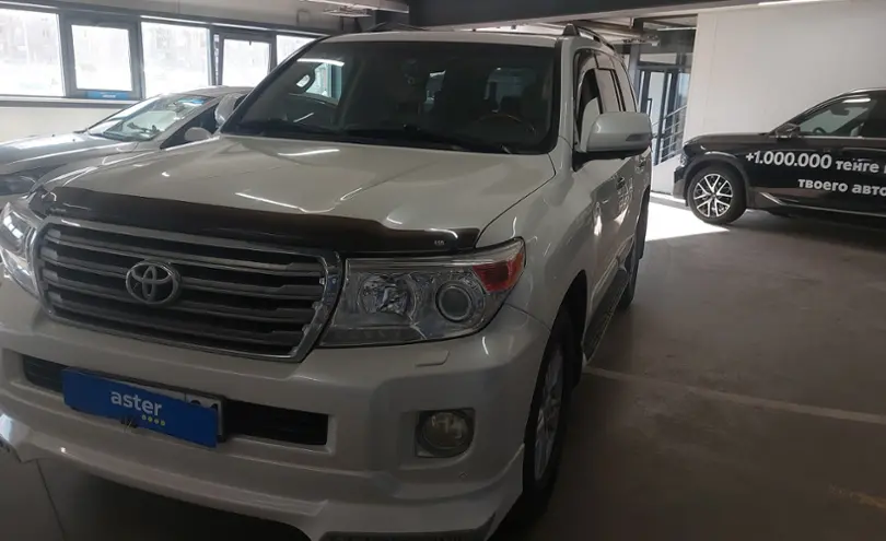 Toyota Land Cruiser 2014 года за 23 490 000 тг. в Астана