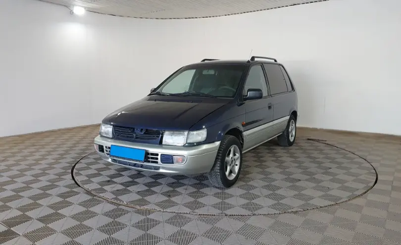 Mitsubishi Space Runner 1995 года за 990 000 тг. в Шымкент