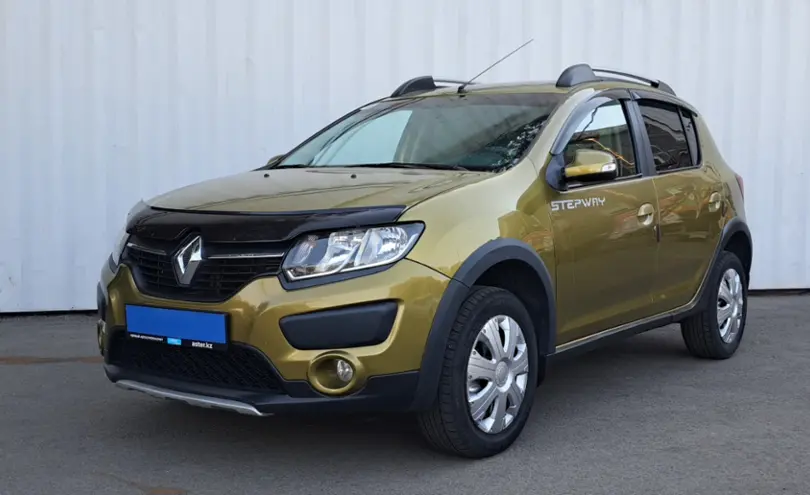 Renault Sandero 2015 года за 2 990 000 тг. в Алматы