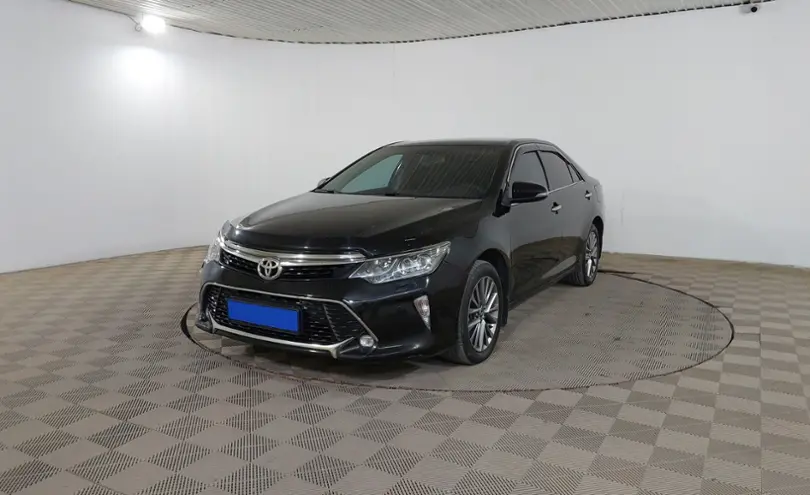 Toyota Camry 2017 года за 12 650 000 тг. в Шымкент