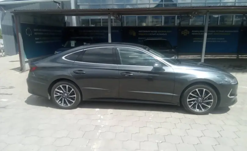 Hyundai Sonata 2022 года за 12 000 000 тг. в Караганда фото 4