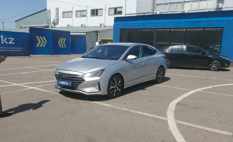 Hyundai Elantra 2018 года за 8 000 000 тг. в Алматы