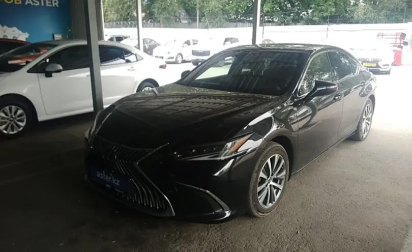 Lexus ES 2020 года за 18 000 000 тг. в Алматы