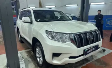 Toyota Land Cruiser Prado 2017 года за 22 000 000 тг. в Астана фото 3