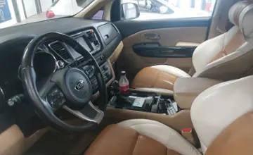 Kia Carnival 2016 года за 16 500 000 тг. в Астана фото 5