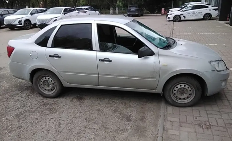 LADA (ВАЗ) Granta 2014 года за 2 000 000 тг. в Актобе фото 4
