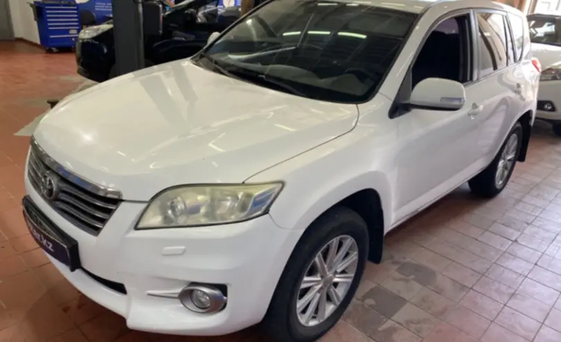 Toyota RAV4 2010 года за 7 500 000 тг. в Астана