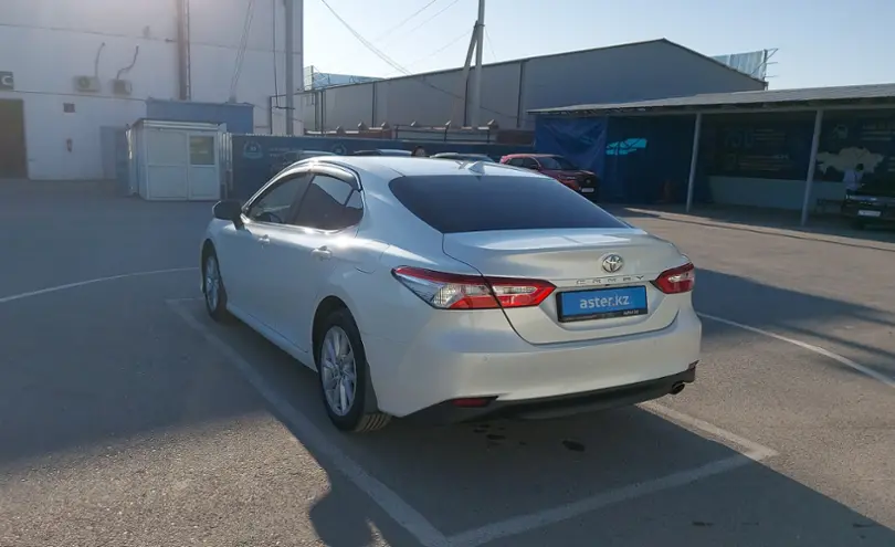 Toyota Camry 2021 года за 15 500 000 тг. в Шымкент фото 4