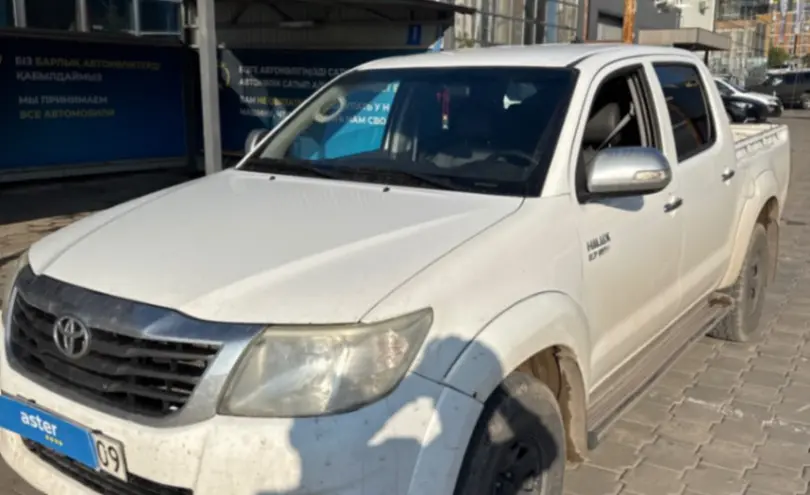 Toyota Hilux 2013 года за 11 000 000 тг. в Караганда