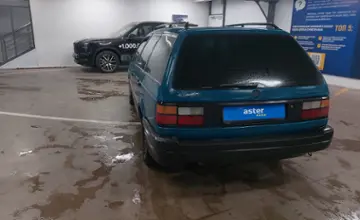 Volkswagen Passat 1992 года за 1 500 000 тг. в Астана фото 4