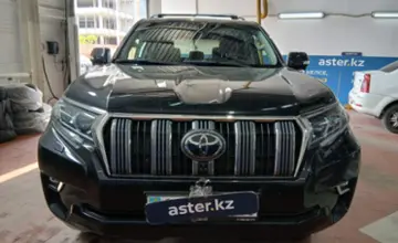 Toyota Land Cruiser Prado 2021 года за 27 500 000 тг. в Астана фото 2