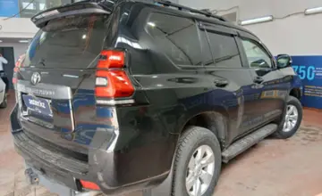 Toyota Land Cruiser Prado 2021 года за 27 500 000 тг. в Астана