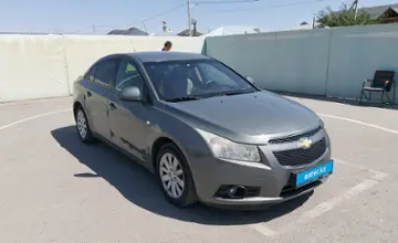 Chevrolet Cruze 2011 года за 3 800 000 тг. в Шымкент фото 2
