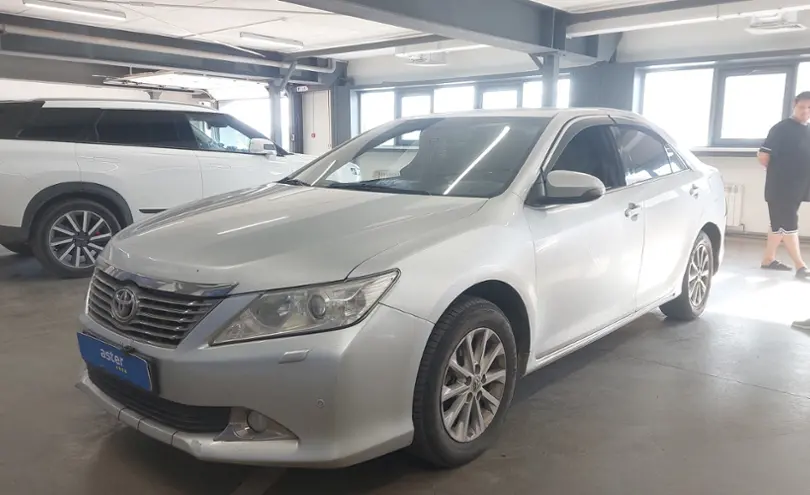 Toyota Camry 2013 года за 9 000 000 тг. в Астана