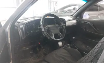 Volkswagen Passat 1995 года за 1 500 000 тг. в Астана фото 5