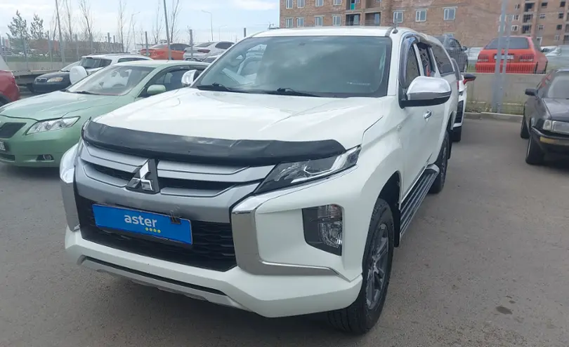 Mitsubishi L200 2022 года за 15 000 000 тг. в Астана