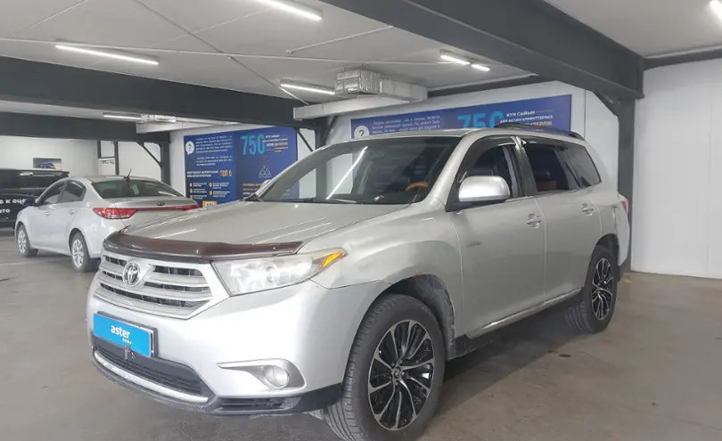 Toyota Highlander 2011 года за 14 000 000 тг. в Астана