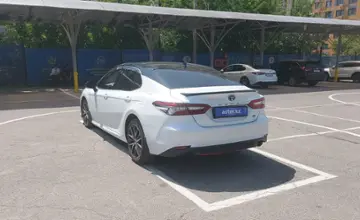 Toyota Camry 2021 года за 13 700 000 тг. в Алматы фото 4