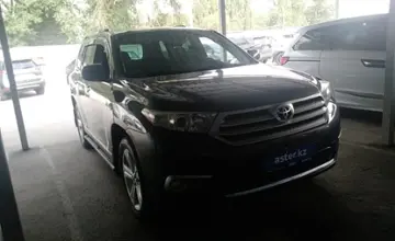 Toyota Highlander 2013 года за 14 000 000 тг. в Алматы фото 3