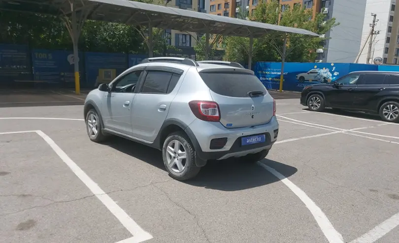 Renault Sandero 2021 года за 6 000 000 тг. в Алматы фото 4
