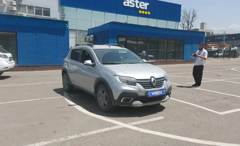 Renault Sandero 2021 года за 6 000 000 тг. в Алматы фото 2