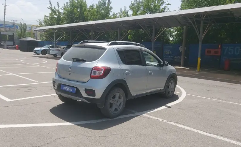 Renault Sandero 2021 года за 6 000 000 тг. в Алматы фото 3