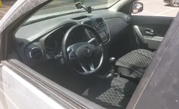 Renault Sandero 2021 года за 6 000 000 тг. в Алматы фото 5