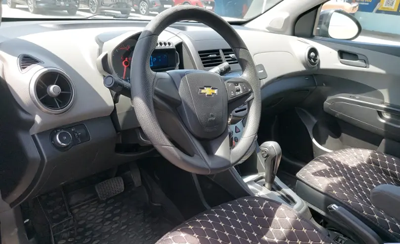 Chevrolet Aveo 2015 года за 4 200 000 тг. в Шымкент фото 5