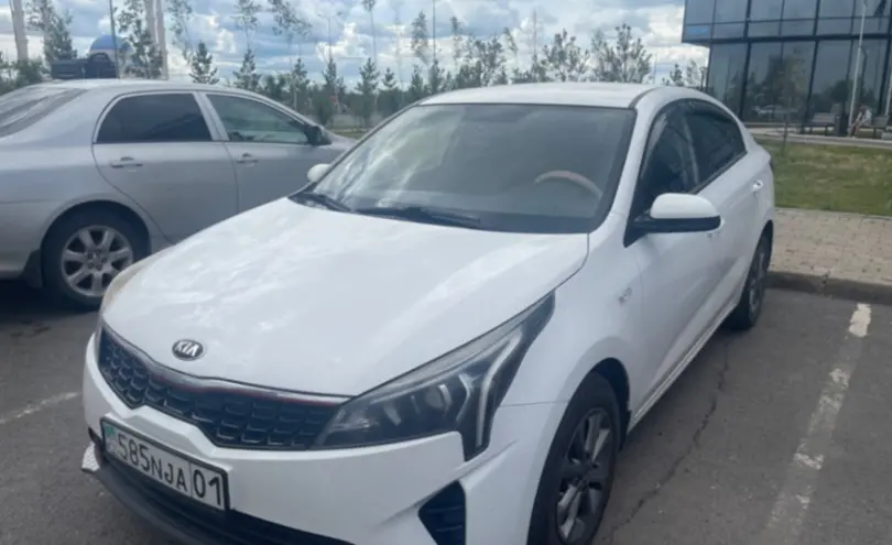 Kia Rio 2021 года за 8 500 000 тг. в Астана