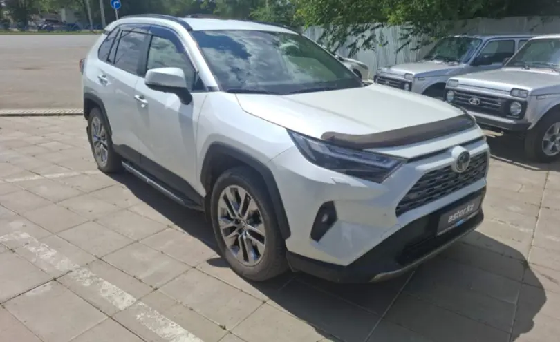 Toyota RAV4 2022 года за 23 000 000 тг. в Уральск фото 3